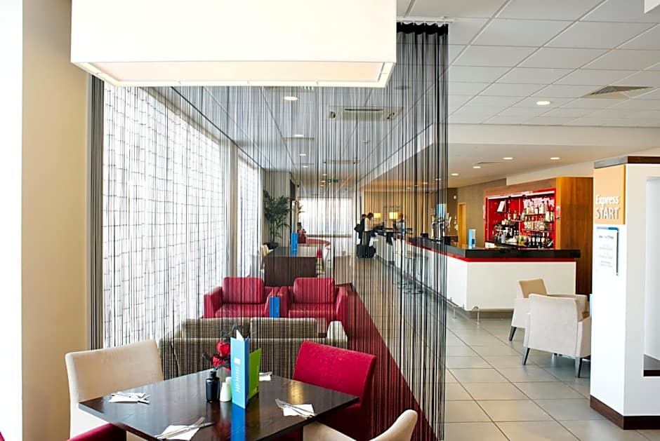 Holiday Inn Express Rotherham  North By IHG