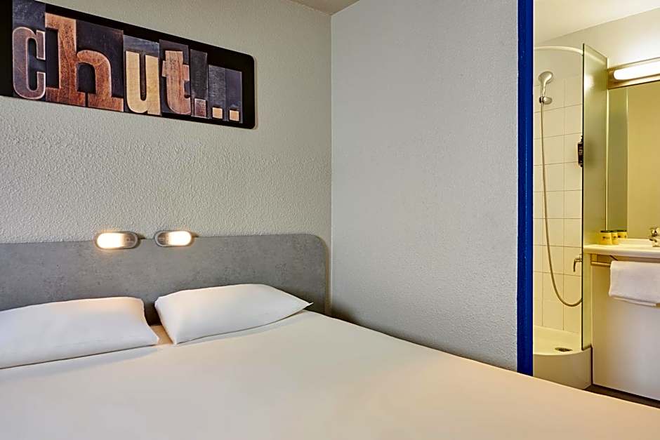 ibis budget Versailles Chateau Saint-Cyr