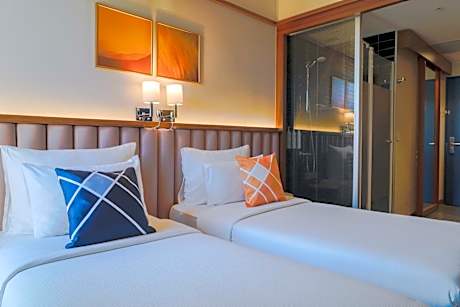 Twin Room with Urban View