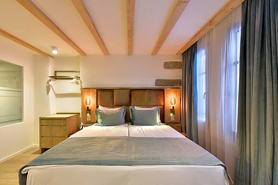 Hotel Rousseau