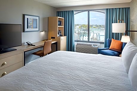 1 King Bed 1 Bedroom Suite Harbor View
