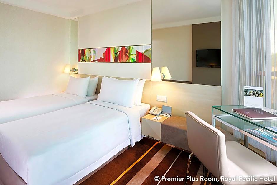 The Royal Pacific Hotel And Towers