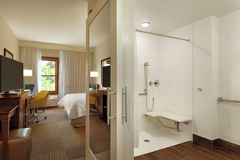 Hampton Inn By Hilton And Suites Springdale