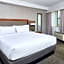 DoubleTree By Hilton Fullerton