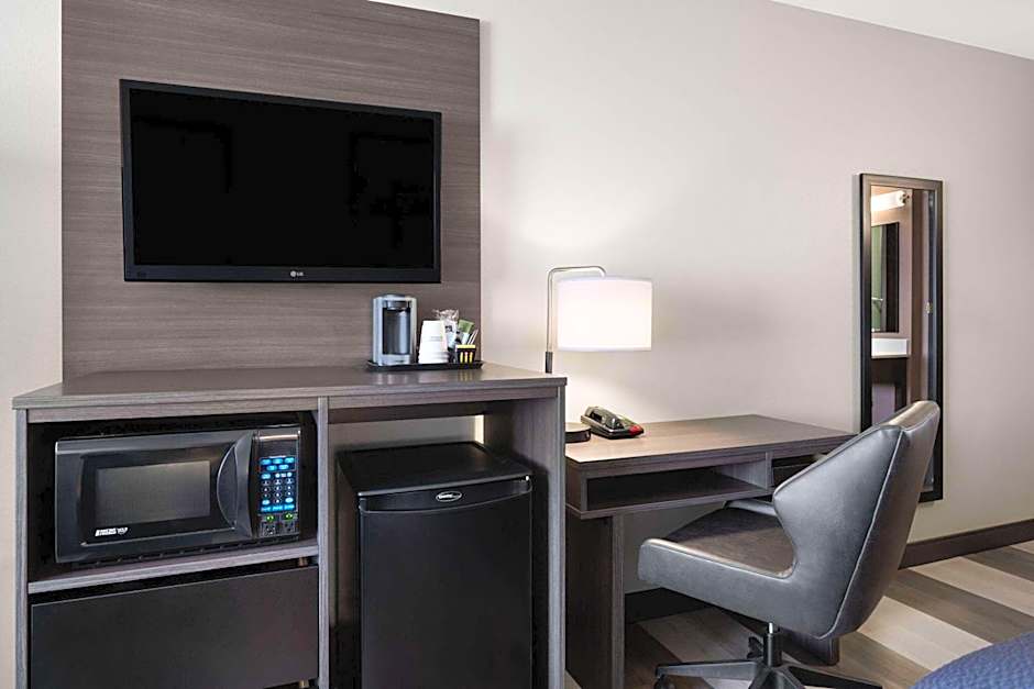 Super 8 by Wyndham Columbus
