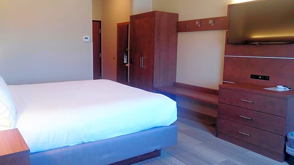 Route 66 inn & Suites