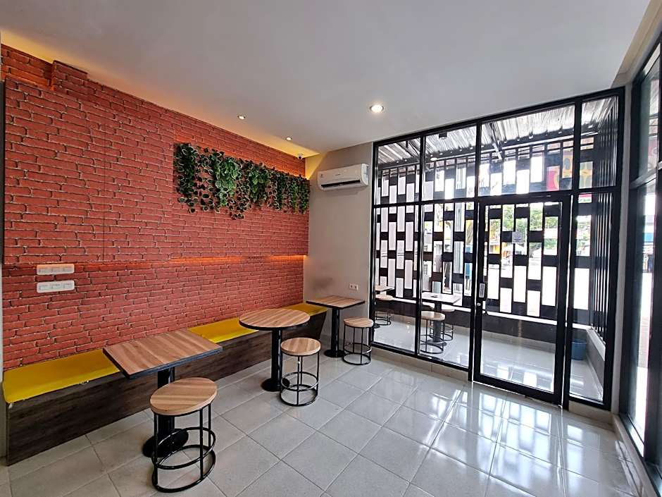 Capital O 90874 Millenium Inn 2