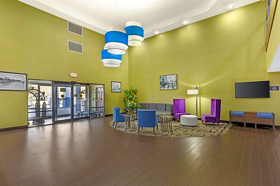 Best Western Plus McDonough Inn & Suites