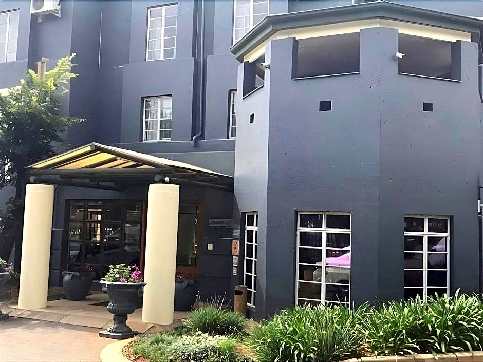 Airport Inn And Suites
