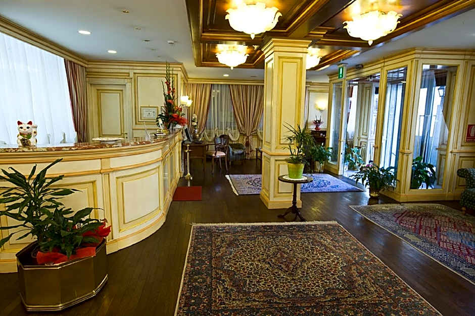 Hotel De La Ville