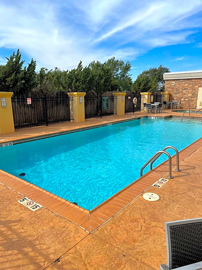 La Quinta Inn & Suites by Wyndham Elk City