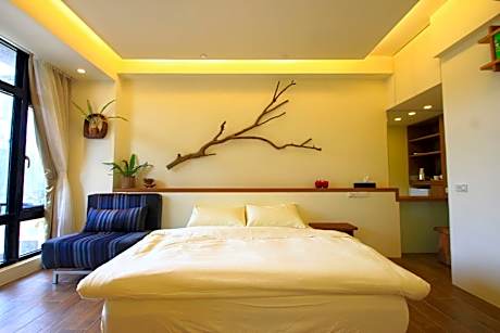 Deluxe Double Room with Garden View