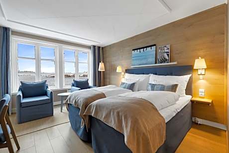 Superior Double or Twin Room with Sea View