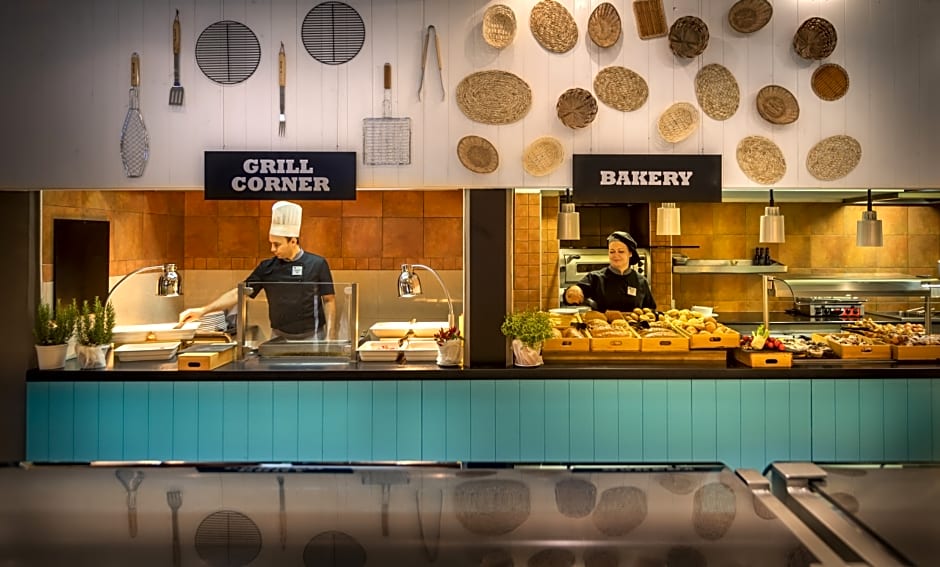 Miramar Sunny Hotel & Residence