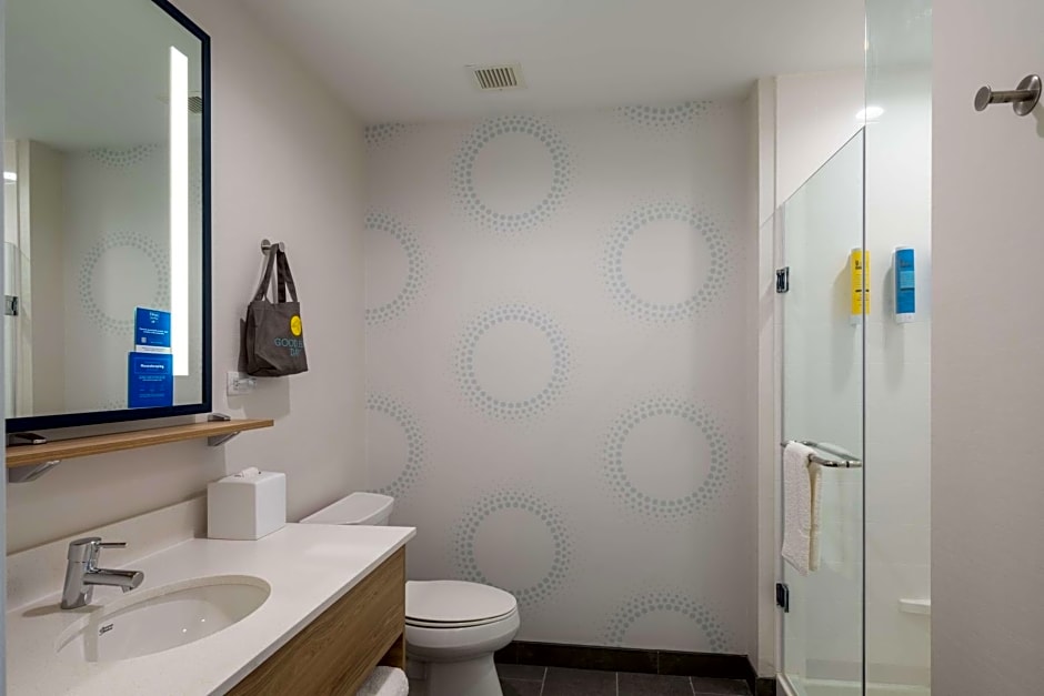 Tru By Hilton Naperville Chicago