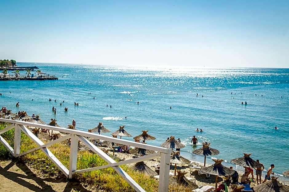 Premier Fort Club Hotel - Full Board