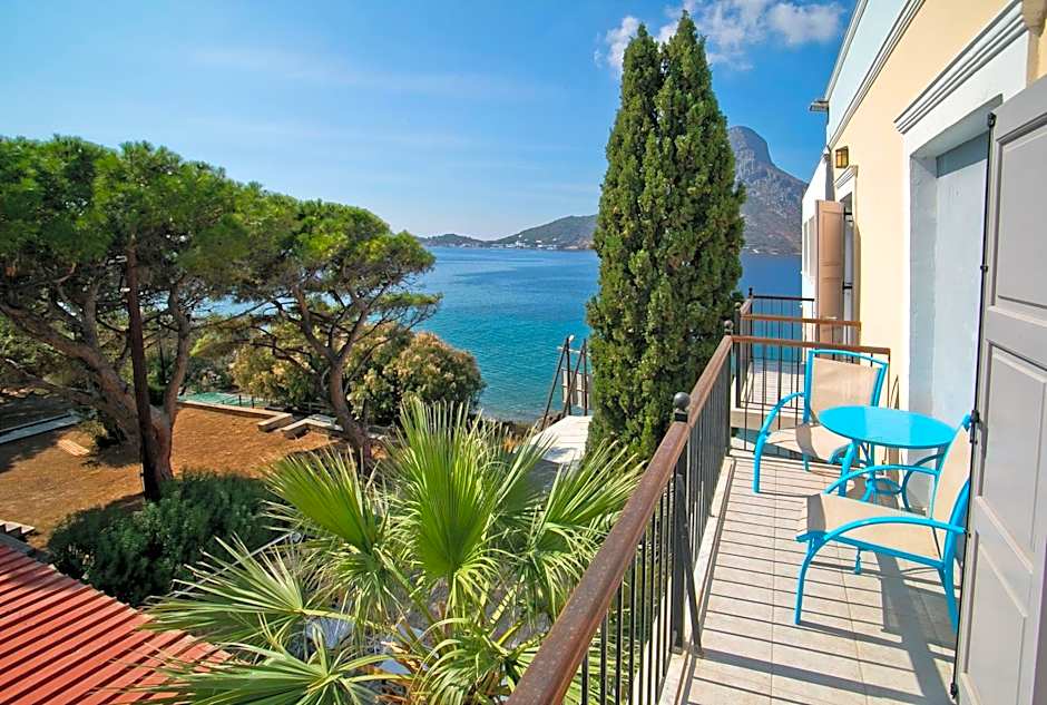 MasouriBlu Boutique Hotel