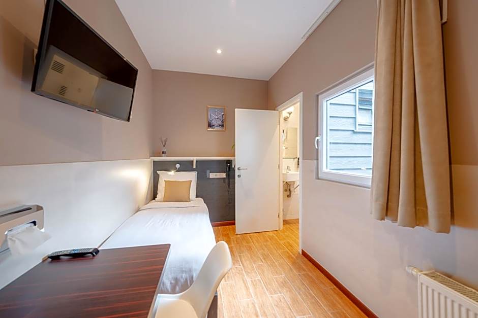 Hotel Barry