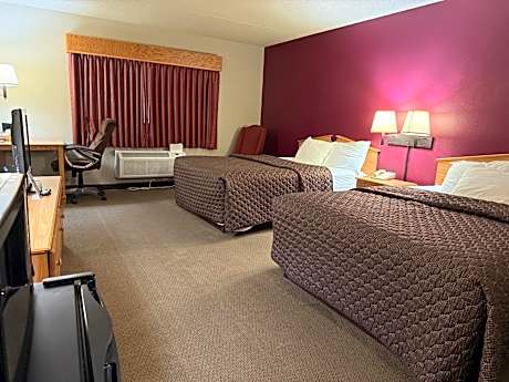 Queen Room with Two Queen Beds - Accessible/Non-Smoking