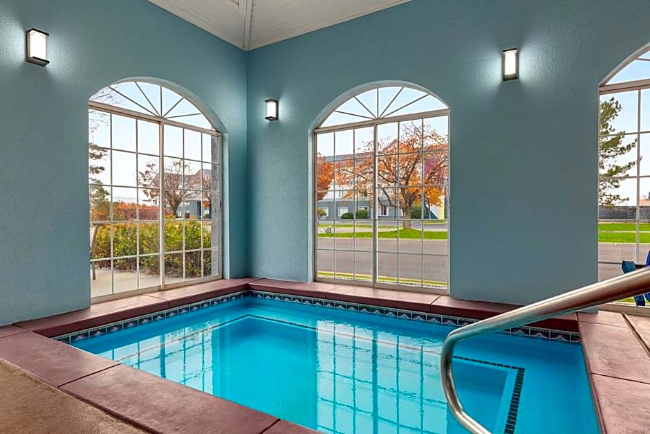 Garner Hotel Salt Lake City Airport by IHG