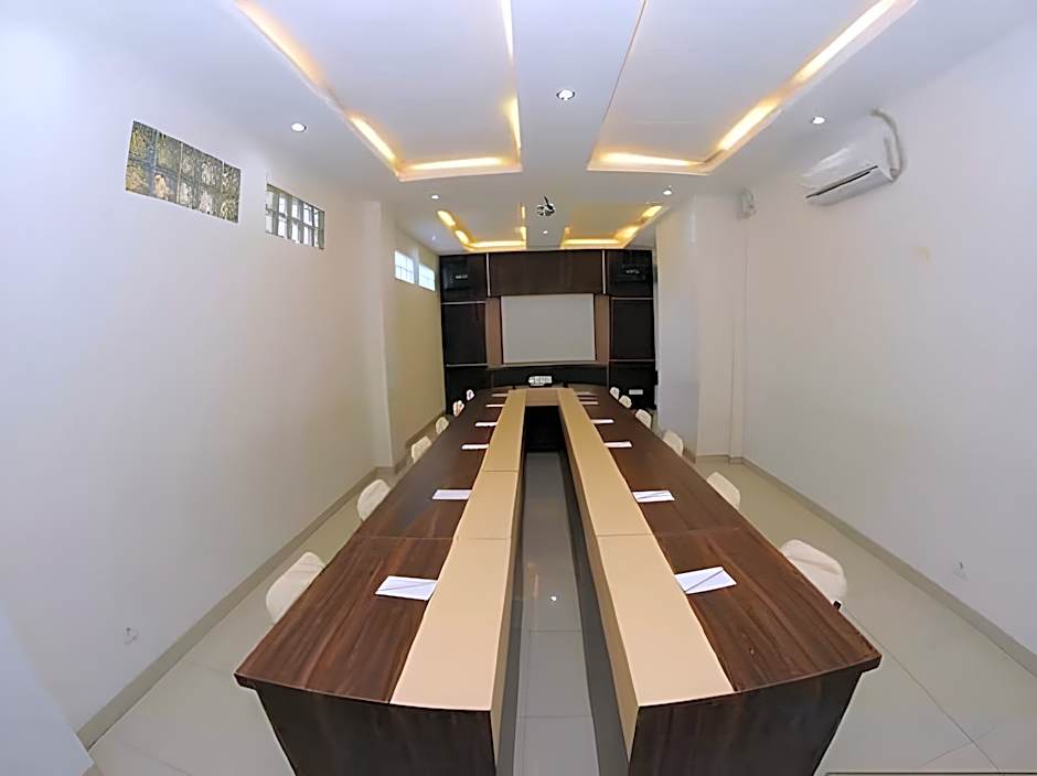 Tanjung Karang Hotel