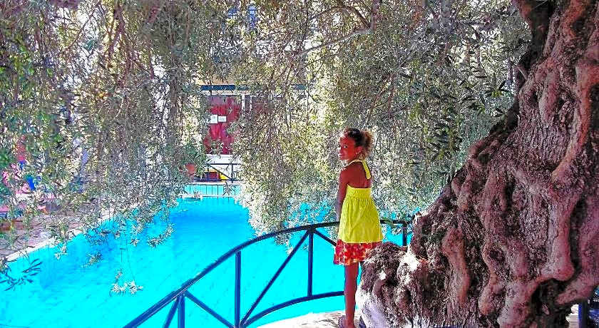 Kastro Studios Apartments