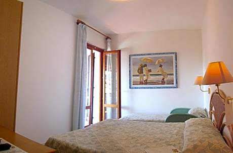 Double or Twin Room with Extra Bed