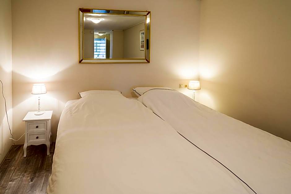 Sleep&Stay Floris IV