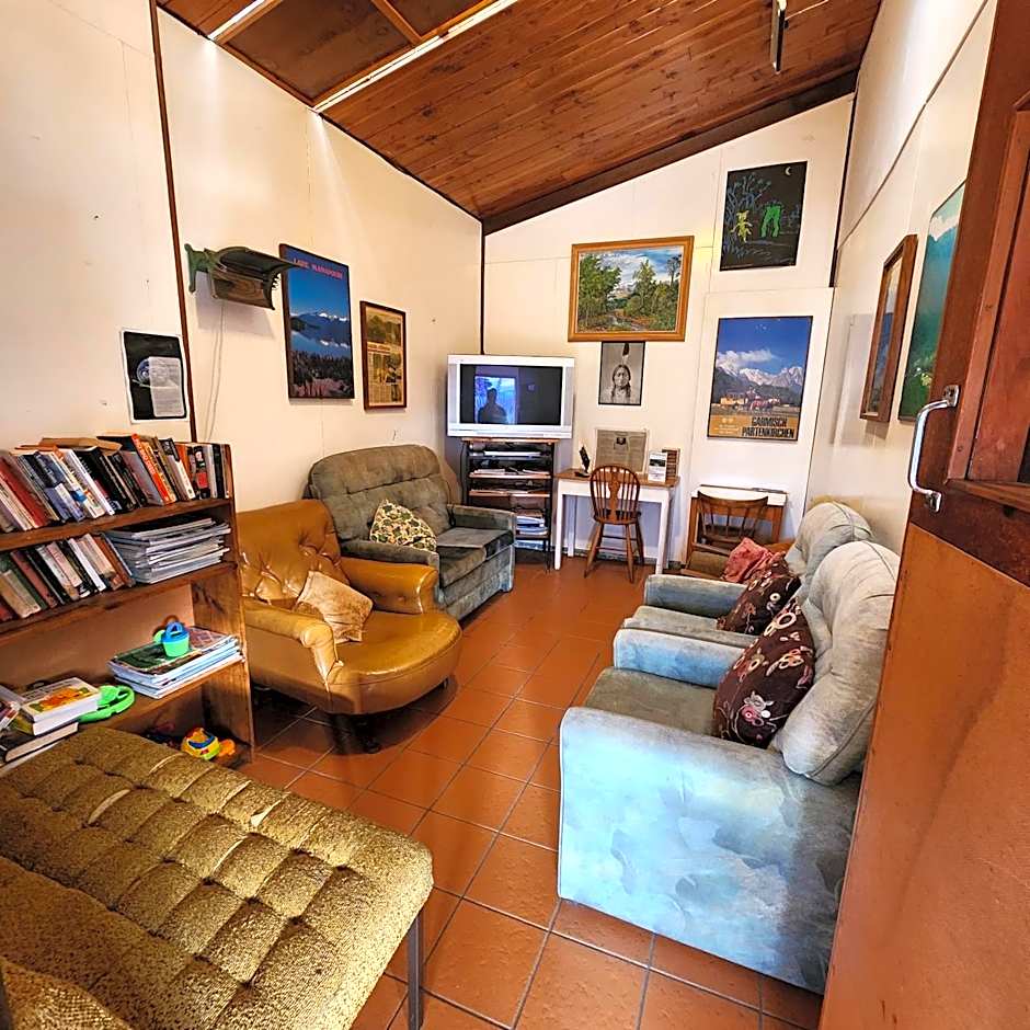 Manapouri Holiday Park