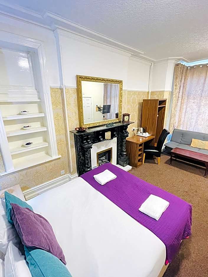 Trivelles Park Hotel