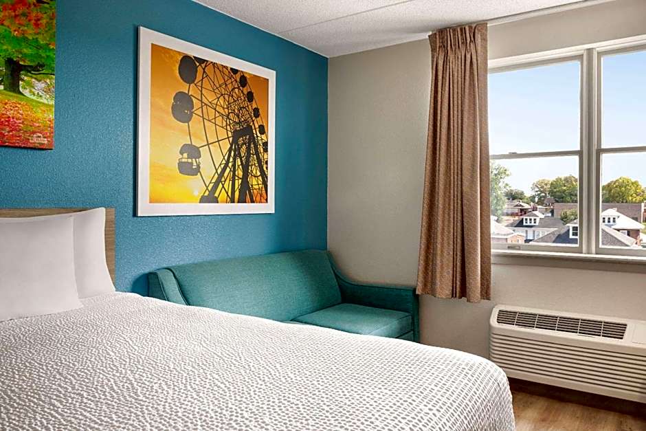 Days Inn by Wyndham Hershey