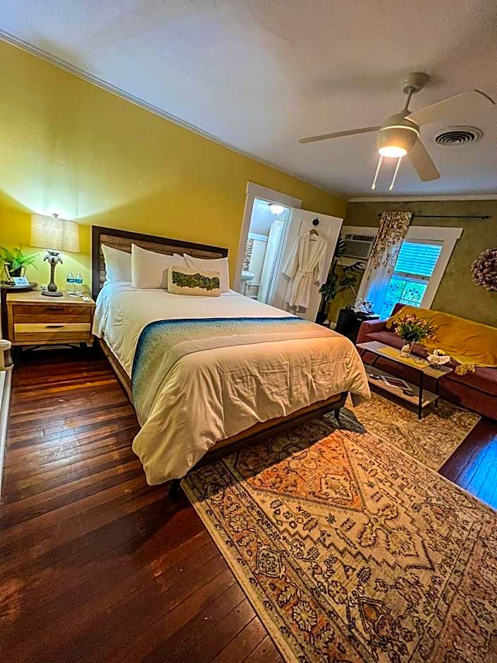 Vinoy House