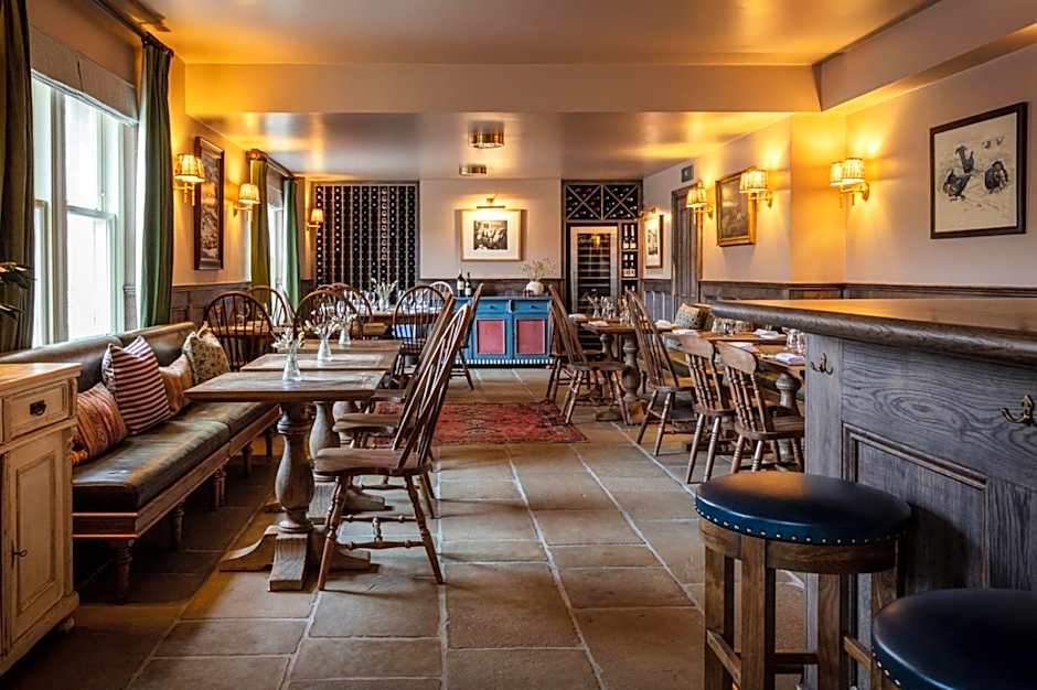 The Kirkstyle Inn & Sportsman Rest