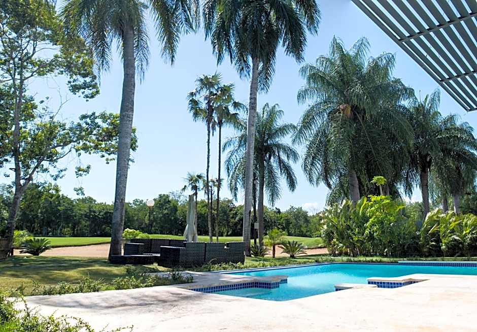 Sybaris Suites & Residences