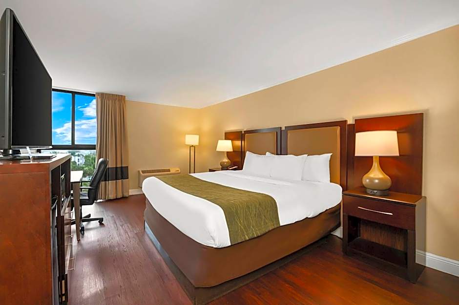 Comfort Inn Oceanside Deerfield Beach