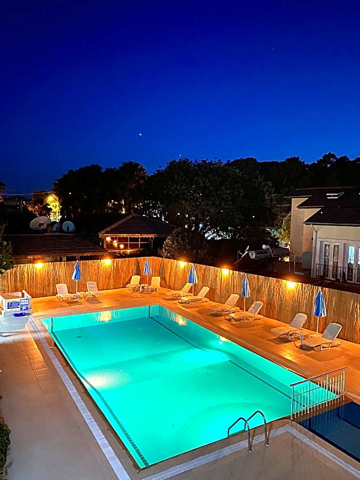 Cennet Hotel