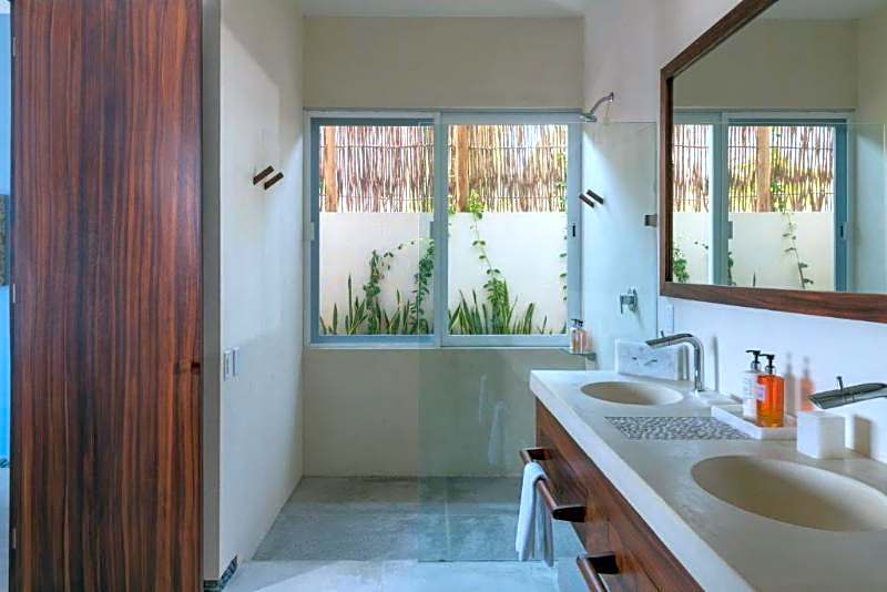 Marea Beachfront Villas