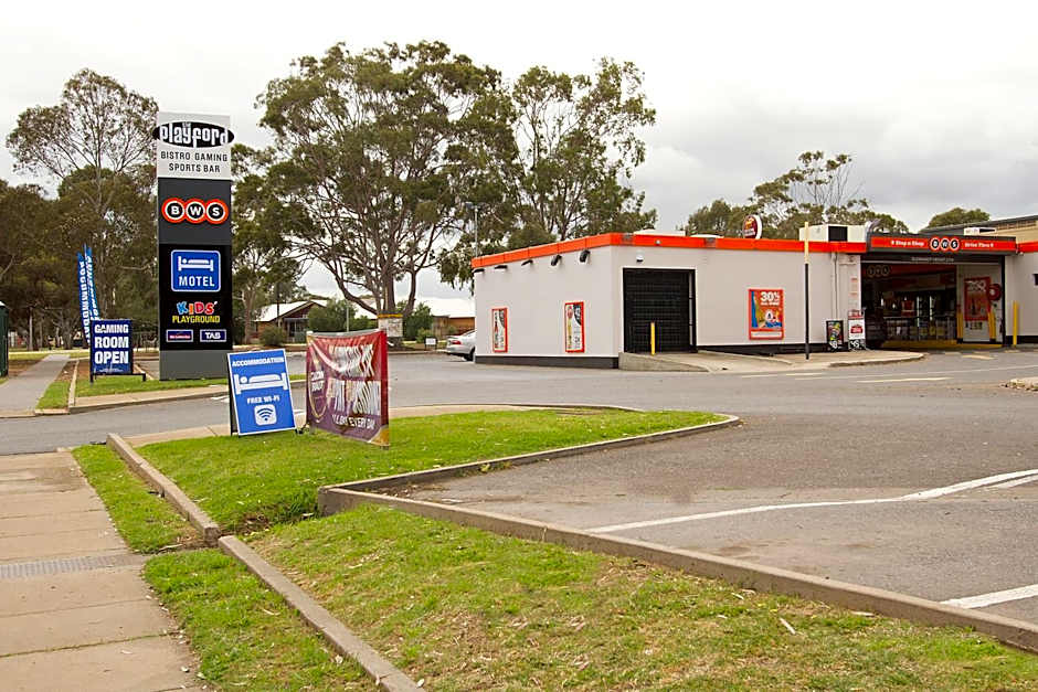 Nightcap at Playford Tavern