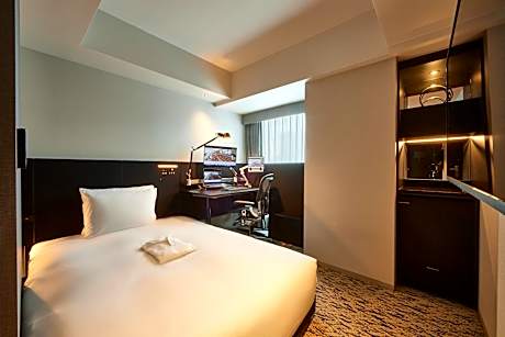 Standard Single Room with Shower - Smoking (E-Cigarettes Only)