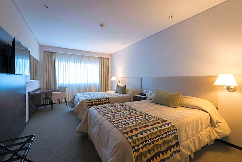 Howard Johnson Villa Carlos Paz