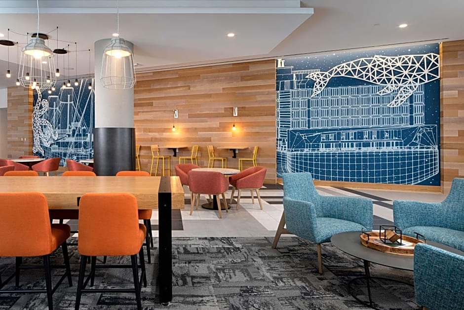 Hyatt Place Boston/Seaport District