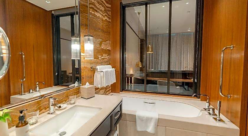 ITC Ratnadipa, a Luxury Collection Hotel, Colombo