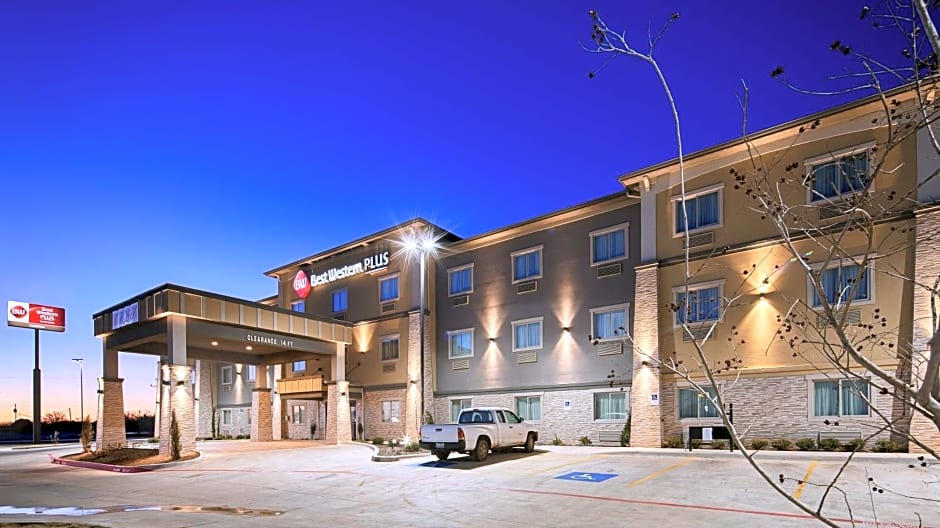 Best Western Plus Lonestar Inn & Suites