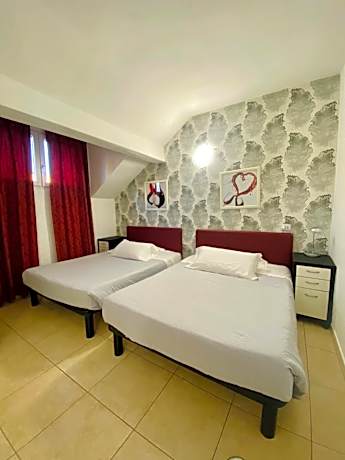 Twin Room with Private Bathroom