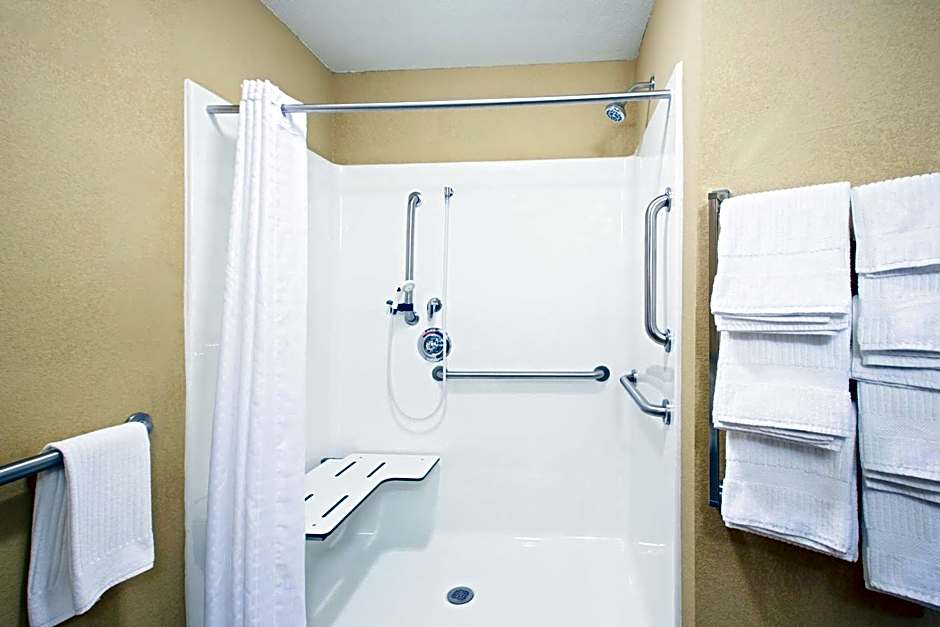 Candlewood Suites Pittsburgh-Cranberry By IHG