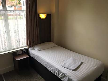 Single Room with Shower