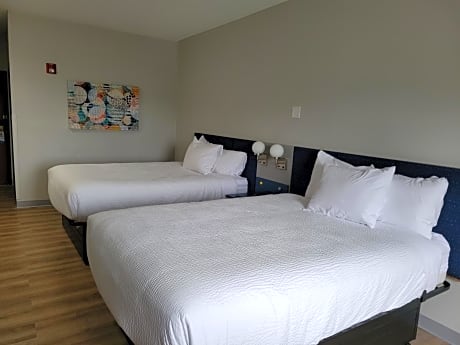 Queen Room with Two Queen Beds - Disability Access/Non-Smoking