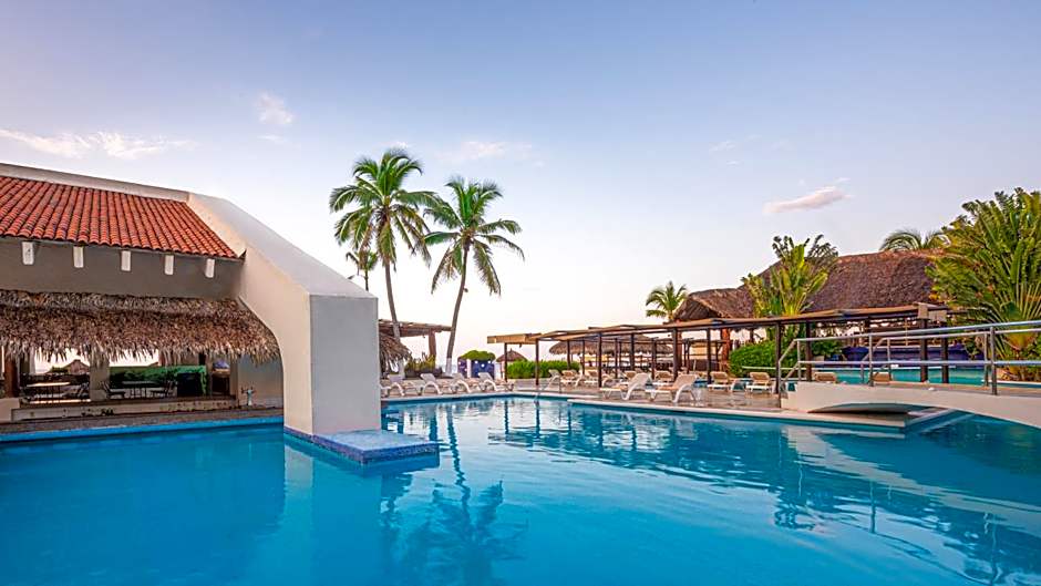 Park Royal Beach Ixtapa - All Inclusive