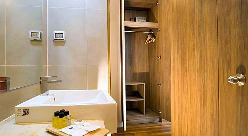 B2 Phitsanulok Premier Hotel