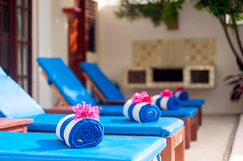 Casa Anita - Relaxing Home Steps from the Puerto Morelos Beach